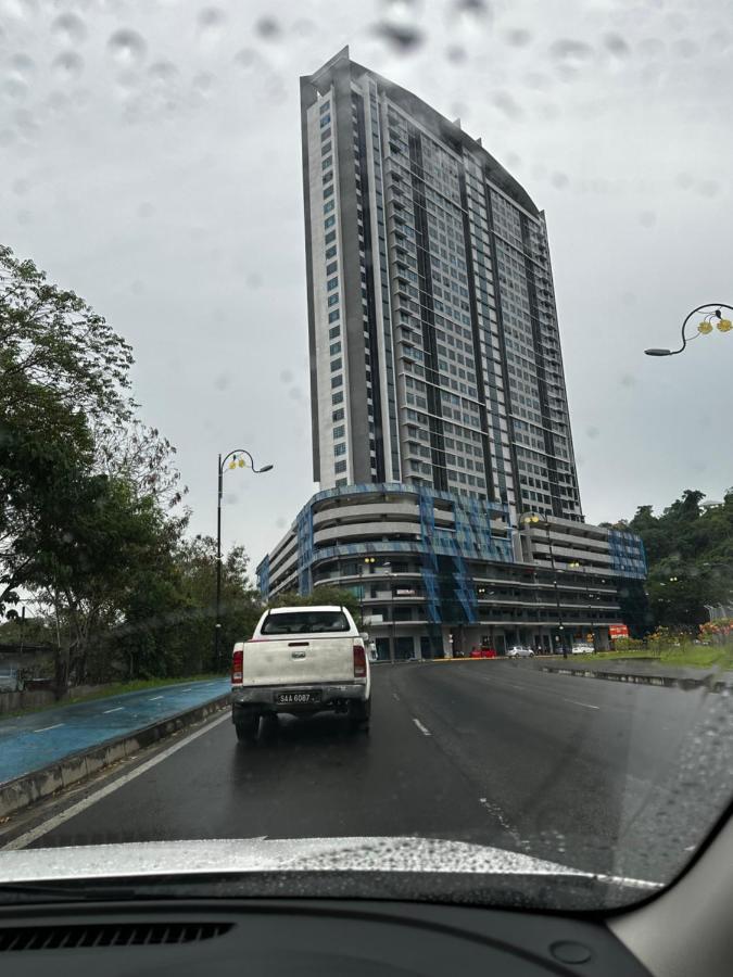 Botiza Suites At Jesselton Quay Kota Kinabalu Eksteriør billede