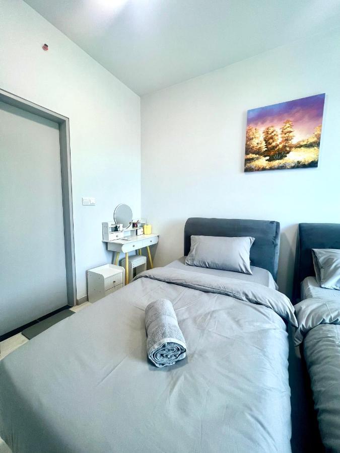 Botiza Suites At Jesselton Quay Kota Kinabalu Eksteriør billede