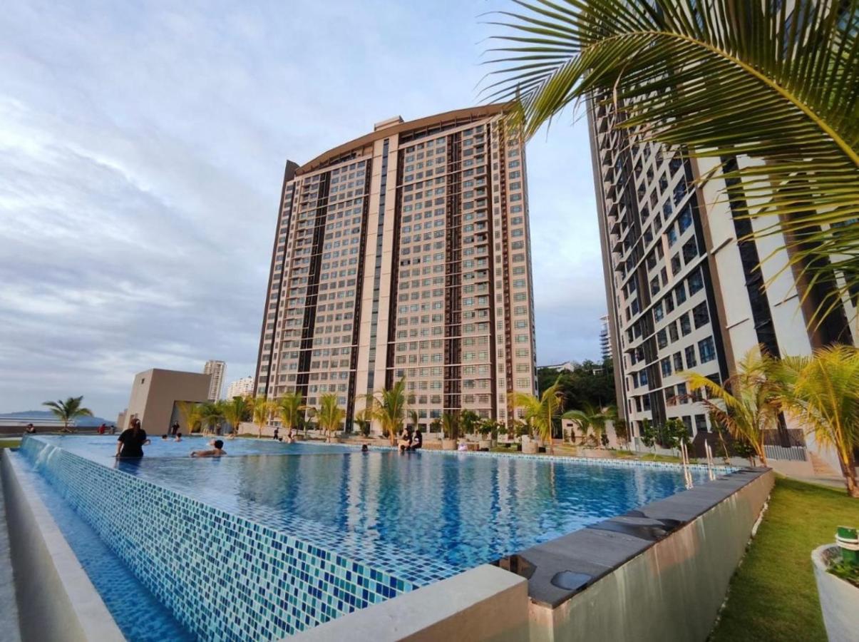 Botiza Suites At Jesselton Quay Kota Kinabalu Eksteriør billede