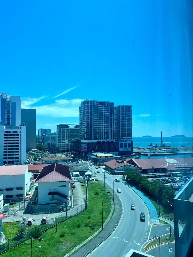 Botiza Suites At Jesselton Quay Kota Kinabalu Eksteriør billede